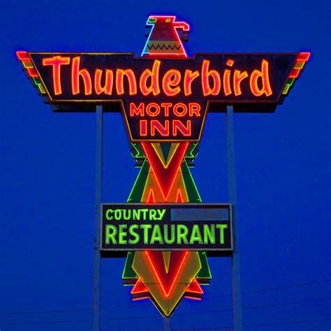 James and Karla Murray Photography: Twilight, Thunderbird Motor Inn in ...