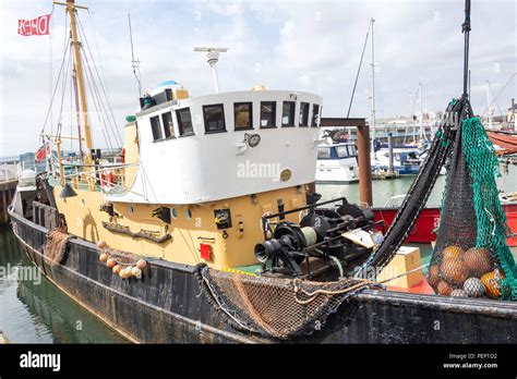 Sidewinder trawler hi-res stock photography and images - Alamy