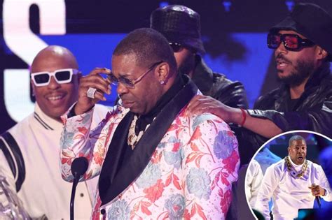 Busta Rhymes Breaks Down In Tears As He Accepts Bet Award And Begs