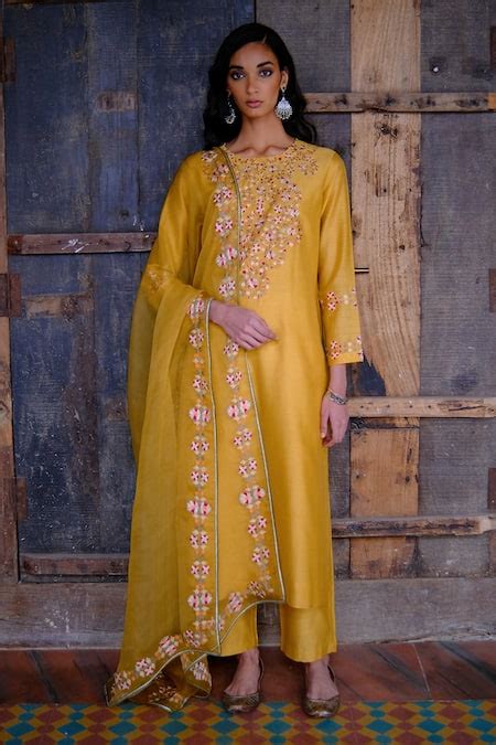 Buy Yellow Silk Chanderi Embroidered Thread Round Kurta Set For Women