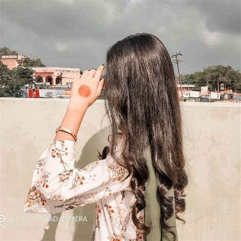 Pin By Bilawal Irfan On Eshu In 2021 Cute Girl Poses Girl Hiding Face Girly Photography