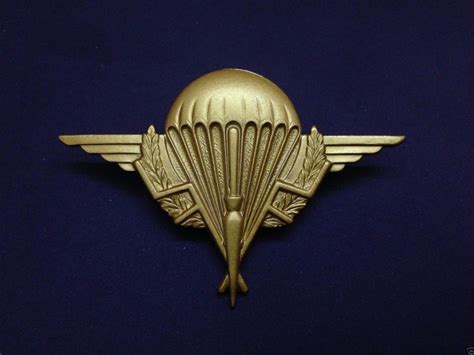 Chad Gold Metal Parachutist Parachute Wing Badge Brevet Airborne Pji