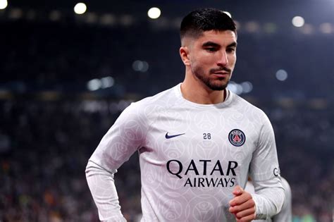 Mercato Psg Le B Tis S Ville Est Enfin Fix Pour Carlos Soler