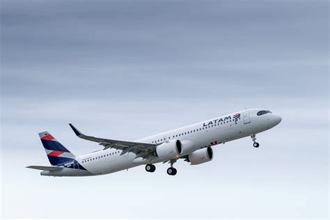 LATAM Orders 10 Boeing 787 Dreamliners With Options For 5 More