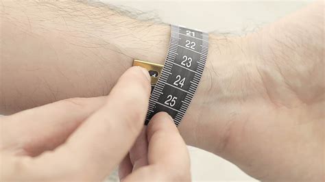 Watch Size Guide How To Measure Your Wrist For Watches Off