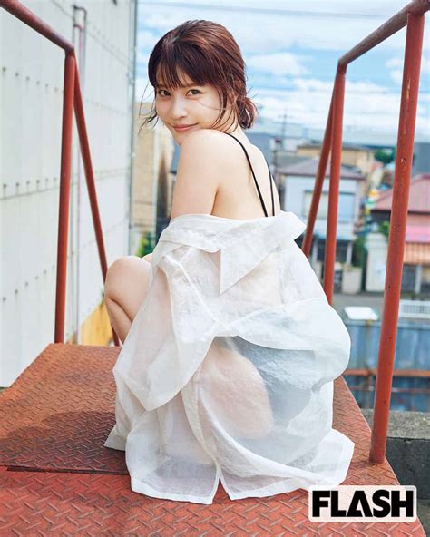 （画像・写真49）デビュー10周年・岸明日香 根強い人気のカラダの秘密は「撮影のポージングでの“半強制的ダイエット”です（笑