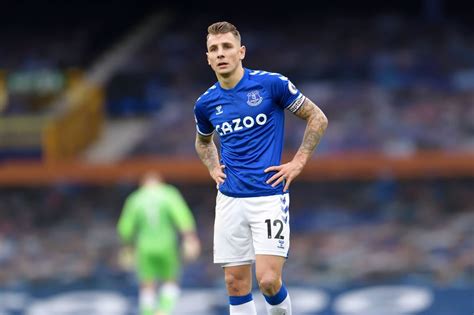 Everton Star Lucas Digne Shines In Loss Gets 610 For Satisfactory