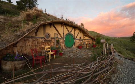 Hobbit House Airbnb Texas Bunnylollyeastercandychocolatcompare