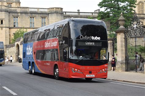 Oxford Tube 50426 YX70 LUJ Theo Freeman Flickr