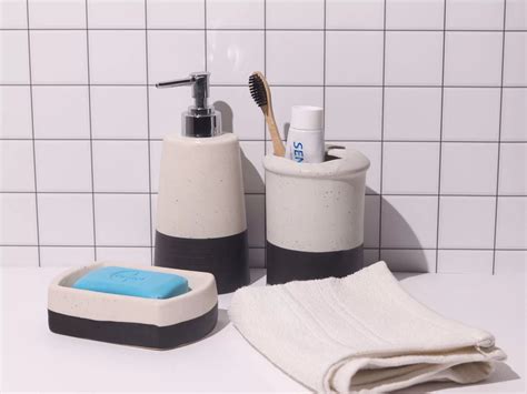 Half Toned Ceramic Bathroom Accessories Set 3 Pieces Set Craftribal