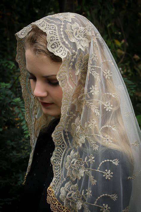 Gallery Photo Veil Veiled Woman Chapel Veil