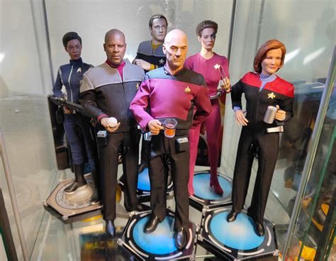 EXO-6 Star Trek "Voyager" Figures | Page 127 | Collector Freaks ...