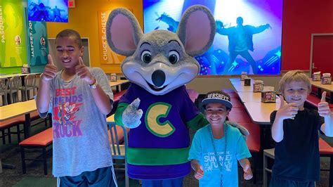 Isaiah And Friends Dance And Play With Chuck E Cheese Deptford NJ