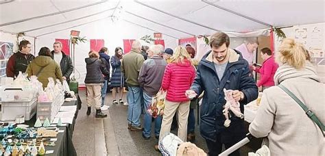 Gr Monville Belle Affluence Au March De No L Un Rendez Vous