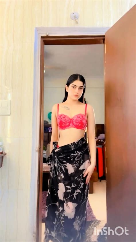 Hot Instagram Influencer Model Jasneet