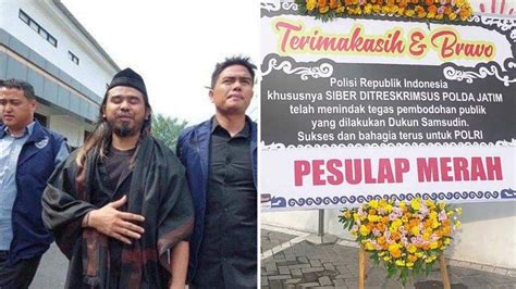 Pesulap Merah Bahagia Gus Samsudin Ditahan Kirim Karangan Bunga Ke