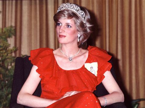 The Crown Consultant Quits Over Mishandled Diana Story Line Us Weekly