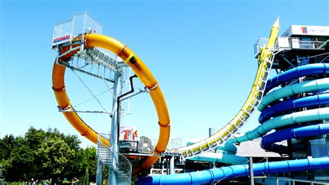 Aqualoop De Terme Un Toboggan Avec Looping Qui Va Vous Faire