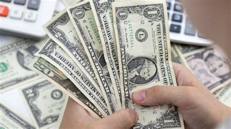 El dólar blue llegó a 397 en un nuevo récord histórico