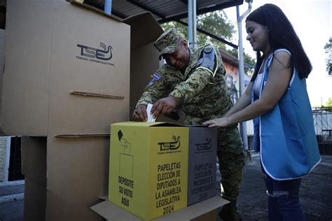 El Salvador Celebra Elecciones Presidenciales Bajo Suspensión De Derechos Doble Llave