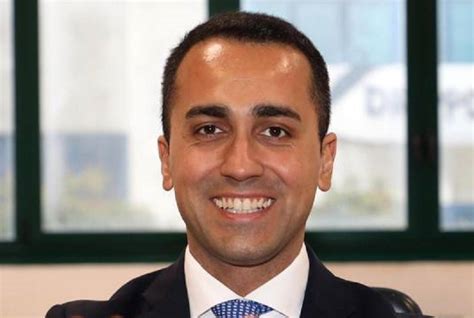 Luigi Di Maio Altezza Peso Carriera Fidanzata Instagram