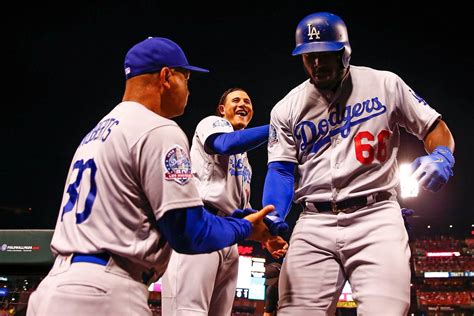 Cardenales y Dodgers empatados en un comodín de la Liga Nacional