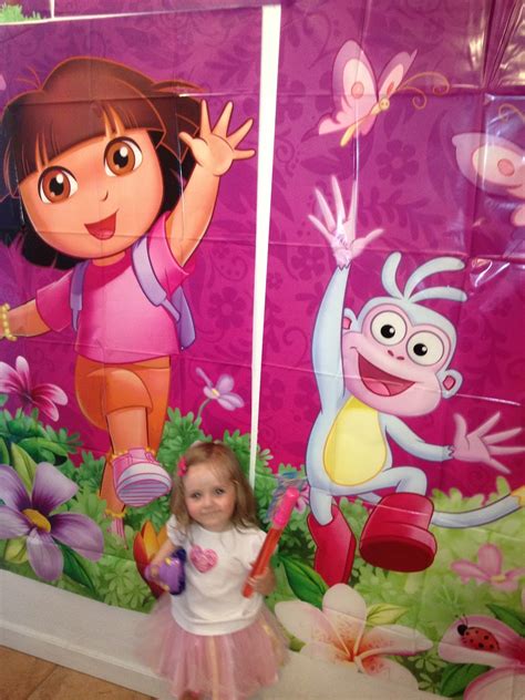 Teach Academy: Dora the Explorer Birthday Party - THE DECORATIONS