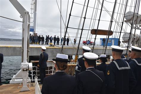 La Fragata ARA Libertad amarró en Puerto Madryn Argentina gob ar