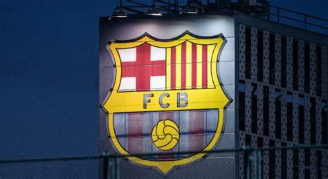 FC Barcelone Le club et d anciens dirigeants inculpés pour corruption