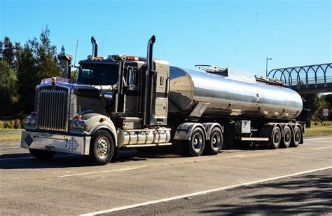 Kenworth Foreshore Drive Botany Sydney St Aug Mike