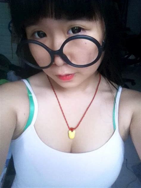 Naked Vy Meo In The Viet Nam Personal Show