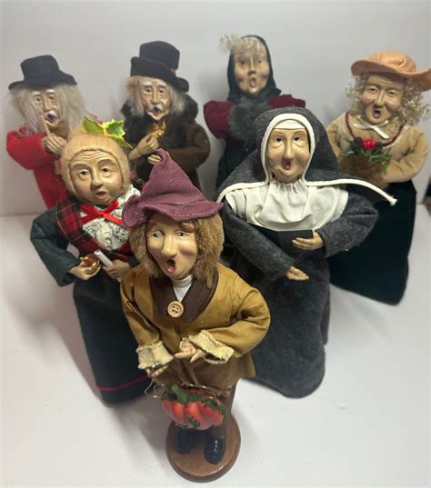 Vintage Christmas Carolers Figurines Set of Seven. Great - Etsy