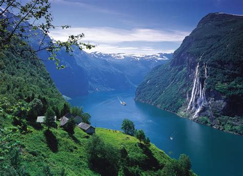 Molde -UNESCO Geirangerfjord (one way)