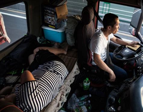 中國3000萬卡車司機——四海為家，運輸路上的江湖客 每日頭條