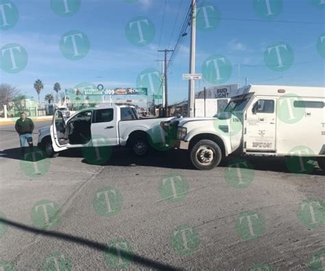 Cami N De Valores De Tecnoval Se Estrella Contra Camioneta En Monclova