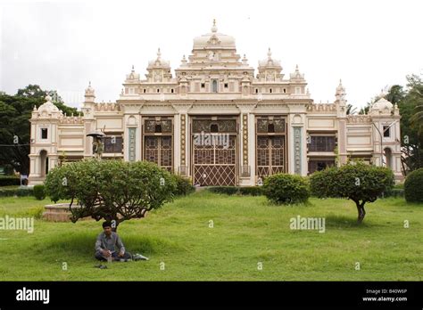 The Jagan Mohan Palace In Mysore India Stock Photo Alamy