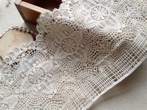 Beige Crocheted Scalloped Lace Ecru Cotton Lace Trim Retro Design Lace