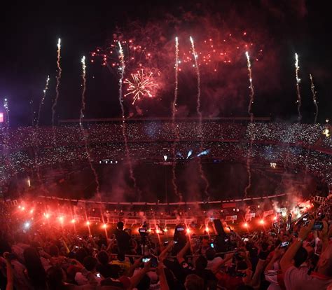 Los Detalles Del Impactante Recibimiento Que Organizan Los Hinchas De