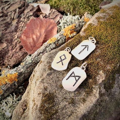 Tyr Rune Stone Sterling Silver Pendant | Viking Jewellery – vkngjewelry