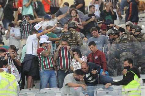 Vídeo torcedores de Cruzeiro e Fluminense brigam no Mineirão