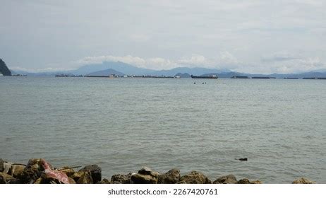 8 Pantai Pasir Putih Lampung Images, Stock Photos, 3D objects ...