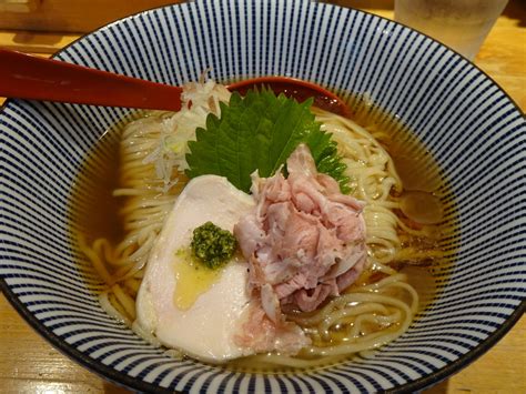 御徒町のラーメン屋さん「焼きあご塩らー麺 たかはし」にて羅臼昆布と焼きあごの冷しとろみそばのランチ Pochi194s Blog