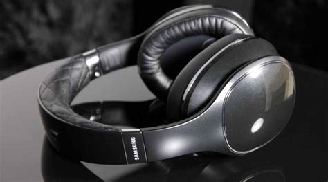 Samsung Level Over Headphones Review | AVForums