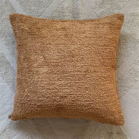 GIOVANNA NUDE FUNDA L Primitivo Urbano