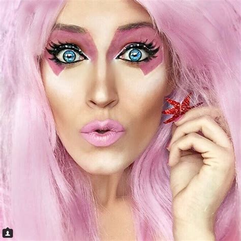 This Amazing Make Up Artist Can Transform Herself Into Just About Anyone