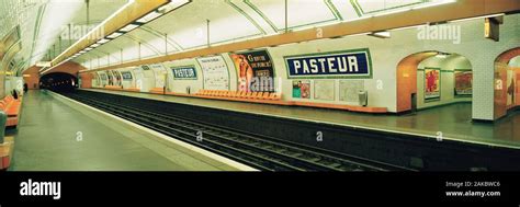 View of metro station, Paris, France Stock Photo - Alamy