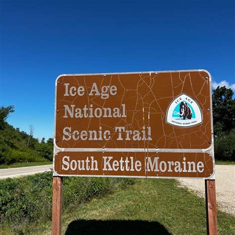 Ice Age Trail Kettle Moraine State Park Hiking Trail In Whitewater