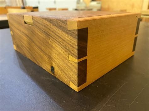 A Beginners Guide To Dovetails A Hand Cut Dovetail Box Highland Woodshop