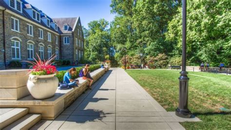 Penn State Abington Campus Mall - Undergraduate Admissions