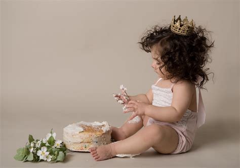 DIY Naked Cake Smash Tiffanie Salinas